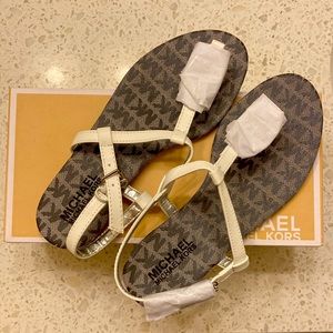 Michael Kors women flip flop sandals